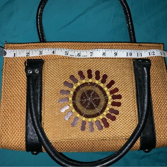 African Designed Purse - Picture 4 of 6